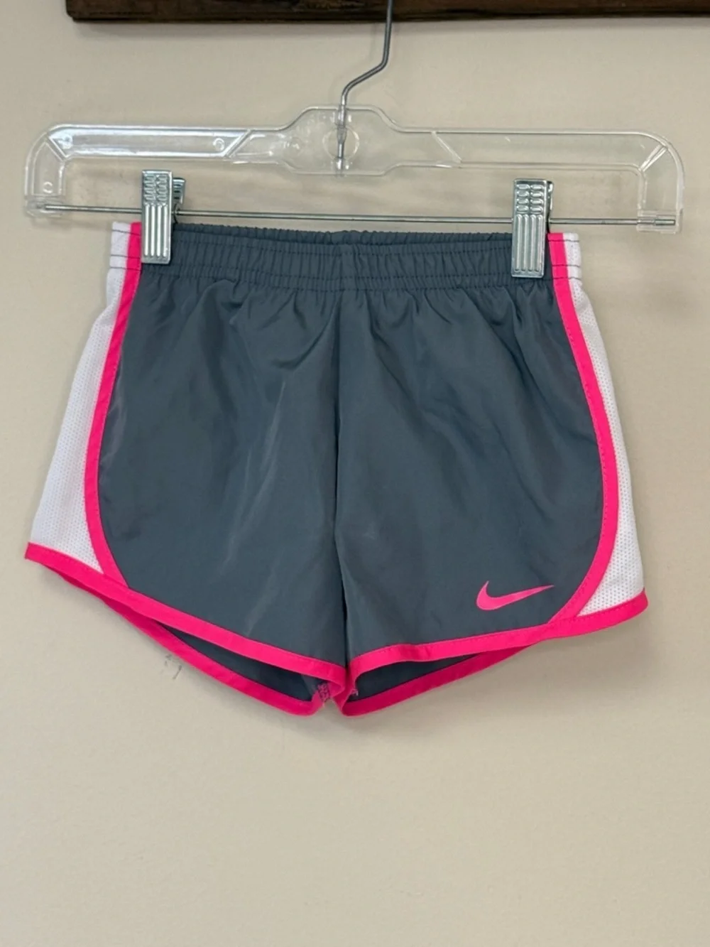 Nike: Girls Dri-Fit Gray, Pink, White Athletic Shorts, Size M (5-6Y)